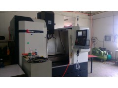 CNC加工中心，銑床，磨床加工